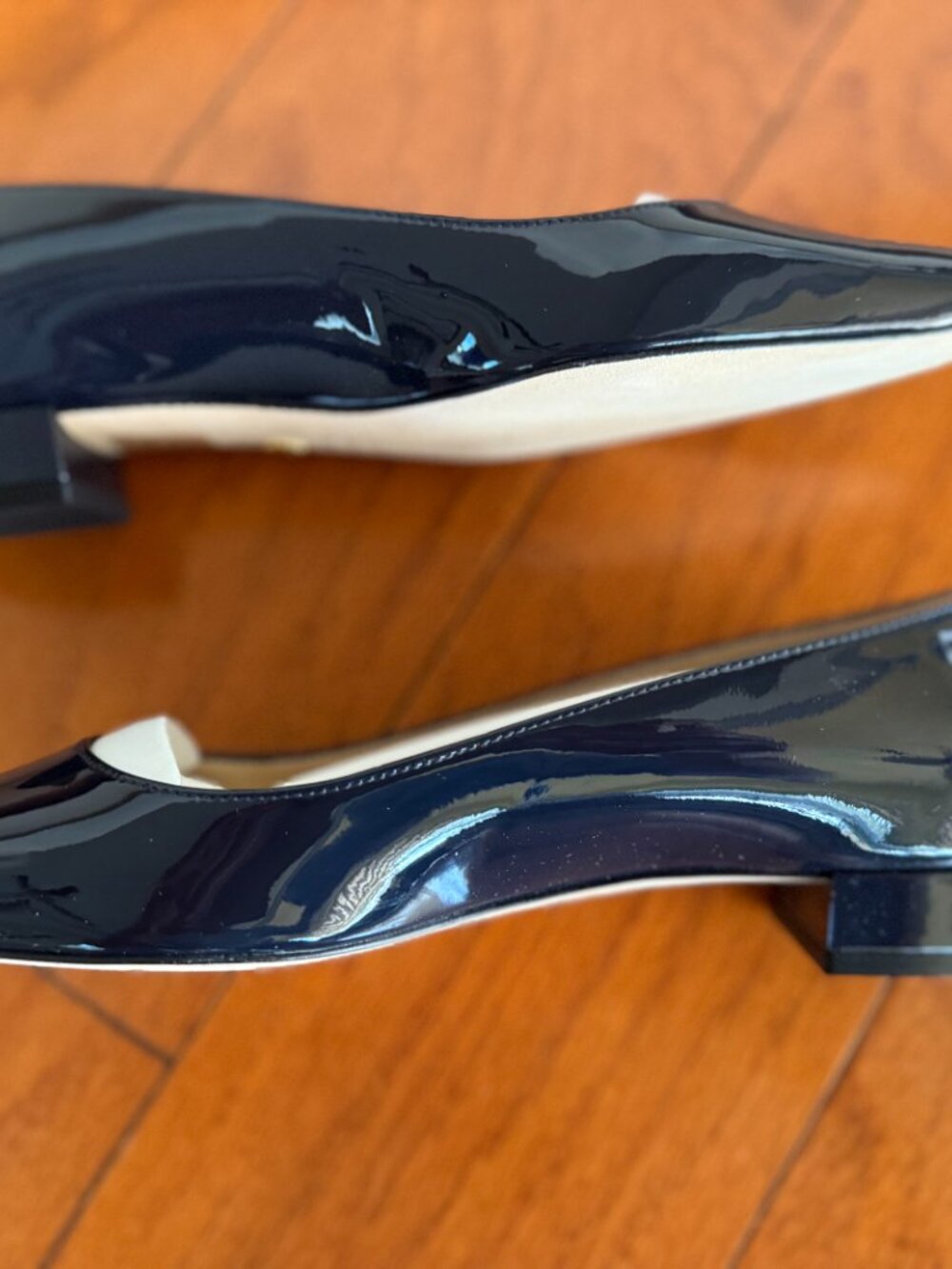 Stuart Weitzman Womens Stuart Flat - Picture 8 of 11